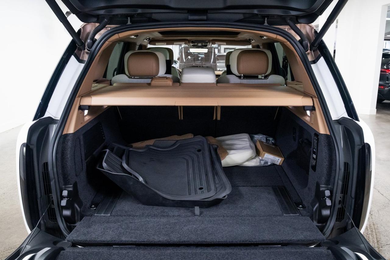 2023 Land Rover Range Rover SV Satin White Ceramic Finisher with Embossed Mosaic Portland OR