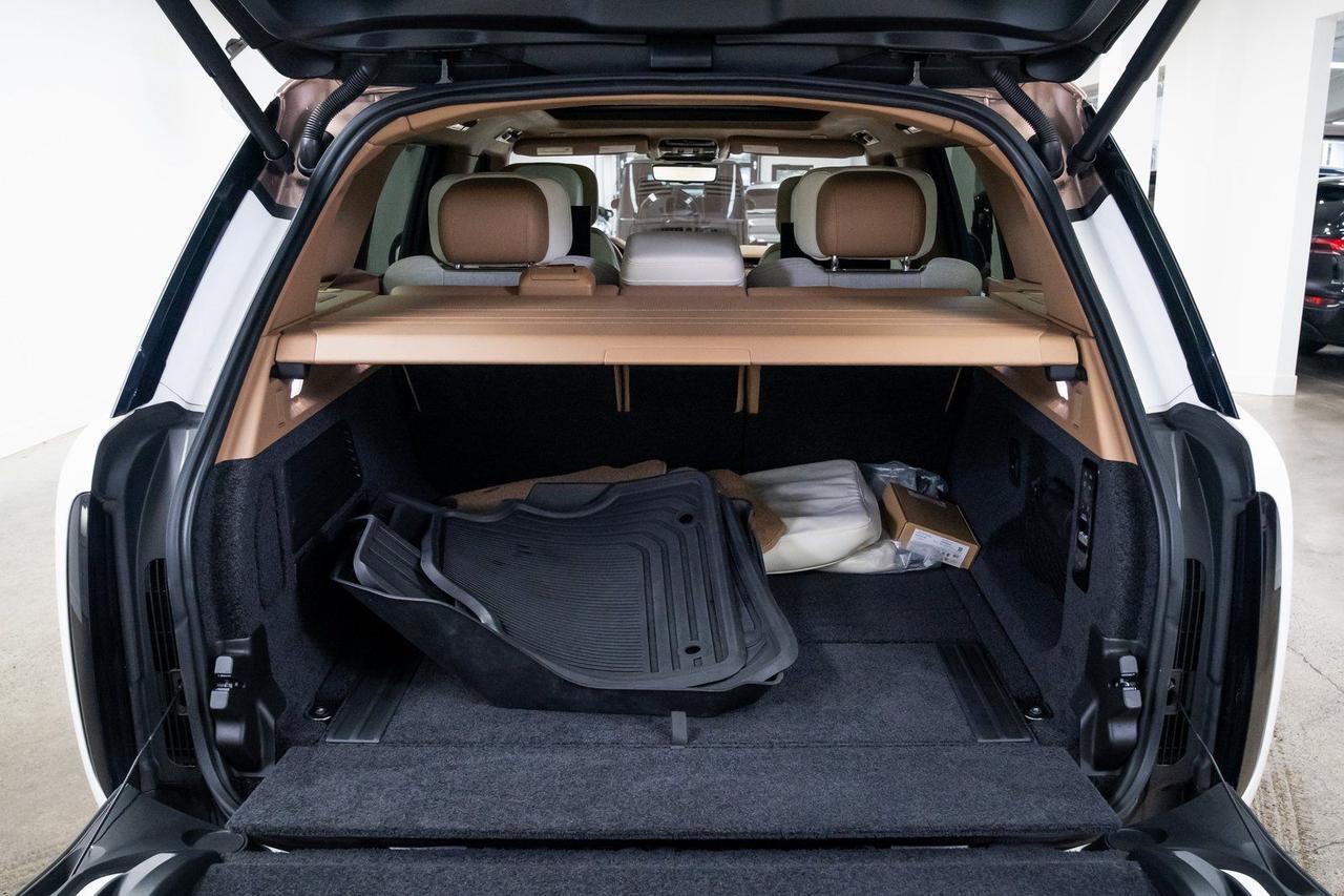 2023 Land Rover Range Rover SV Satin White Ceramic Finisher with Embossed Mosaic Portland OR