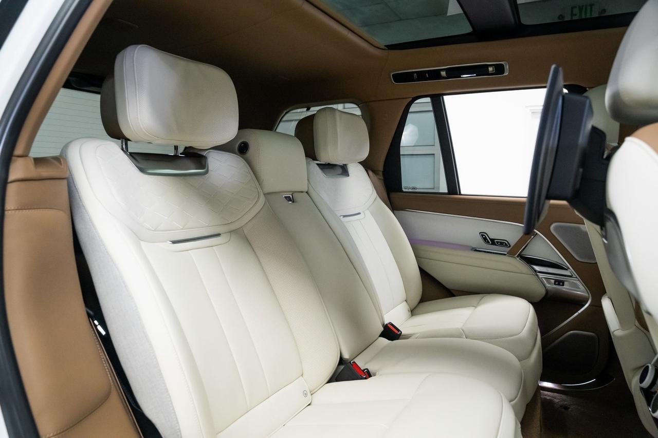 2023 Land Rover Range Rover SV Satin White Ceramic Finisher with Embossed Mosaic Portland OR