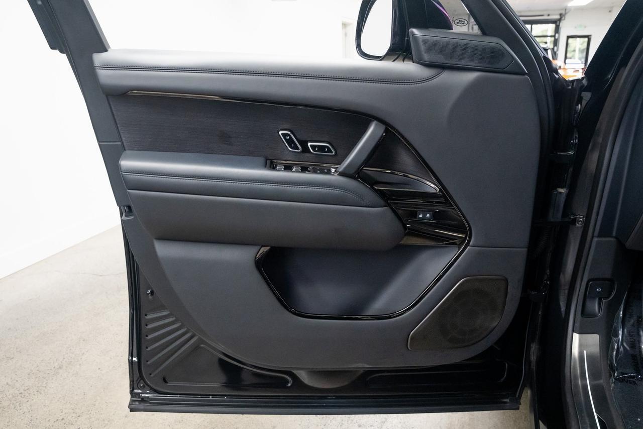 2023 Land Rover Range Rover SV Vented Seats Adaptive Suspension Moonroof Portland OR