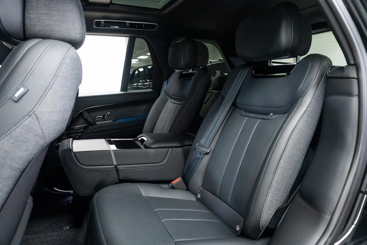 2023 Land Rover Range Rover SV Vented Seats Adaptive Suspension Moonroof Portland OR