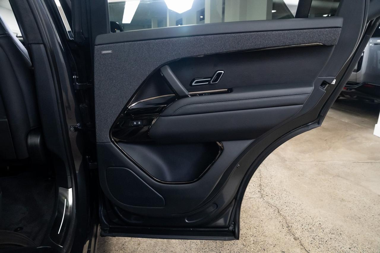2023 Land Rover Range Rover Sport Plug-in Hybrid Autobiography Vented Seats Black Exterior Pack Portland OR