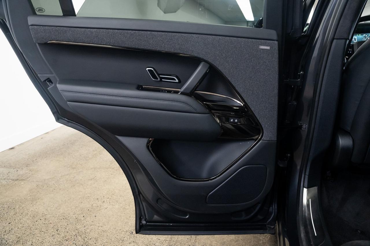 2023 Land Rover Range Rover Sport Plug-in Hybrid Autobiography Vented Seats Black Exterior Pack Portland OR