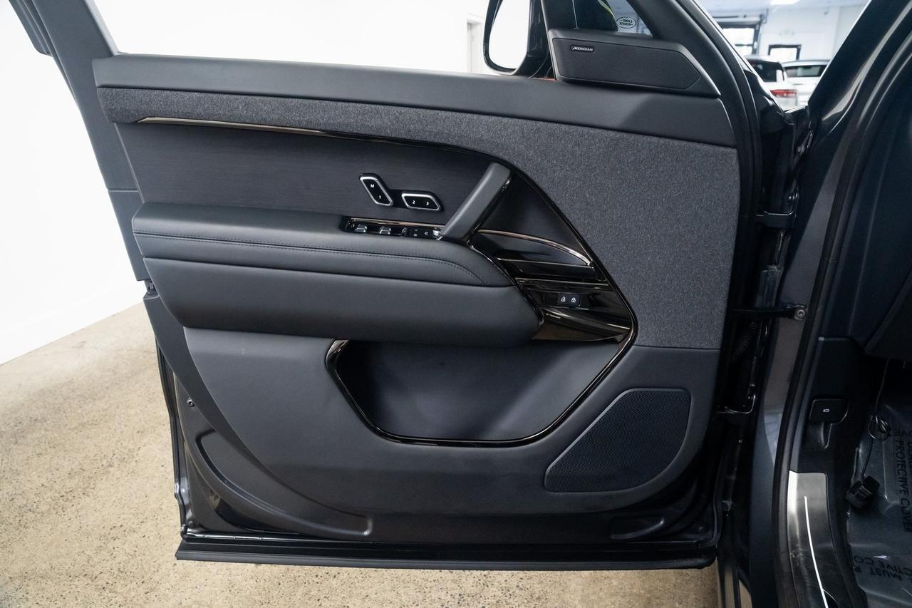2023 Land Rover Range Rover Sport Plug-in Hybrid Autobiography Vented Seats Black Exterior Pack Portland OR