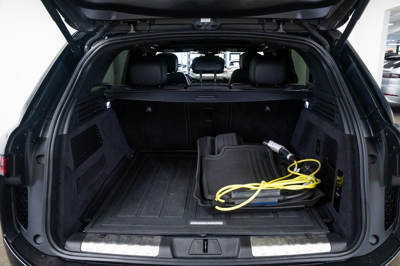 2023 Land Rover Range Rover Sport Plug-in Hybrid Autobiography Vented Seats Black Exterior Pack Portland OR
