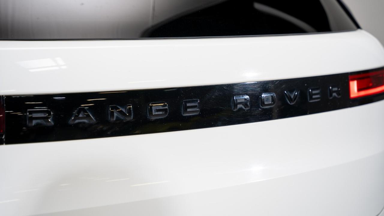 2023 Land Rover Range Rover Sport SE Dynamic w/ Hot & Cold Climate, Upgraded Interior Packages Franklin TN