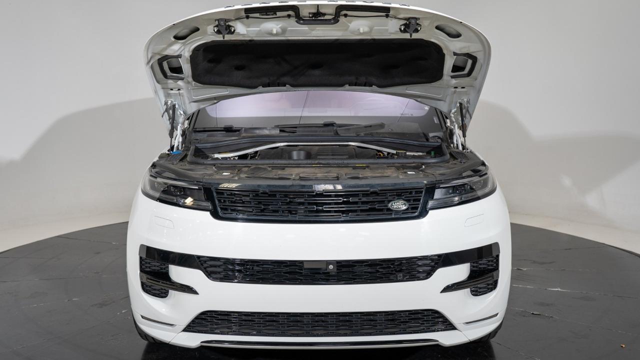2023 Land Rover Range Rover Sport SE Dynamic w/ Hot & Cold Climate, Upgraded Interior Packages Franklin TN