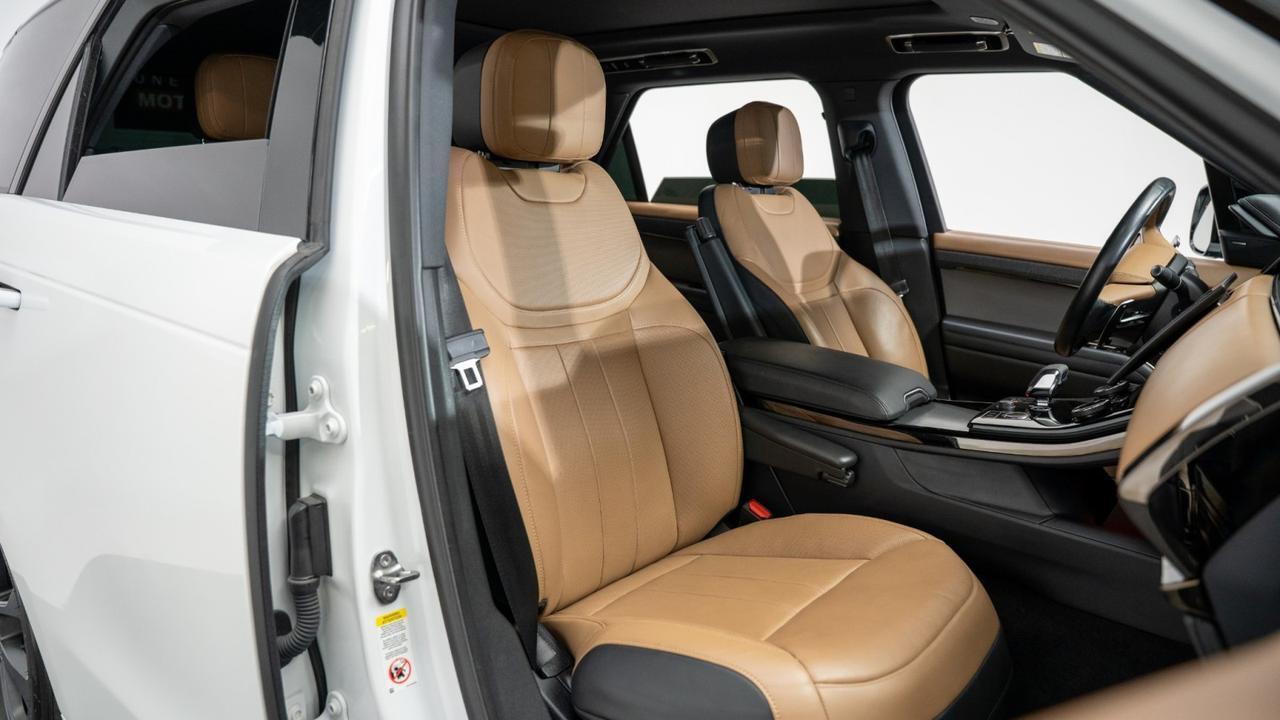 2023 Land Rover Range Rover Sport SE Dynamic w/ Hot & Cold Climate, Upgraded Interior Packages Franklin TN