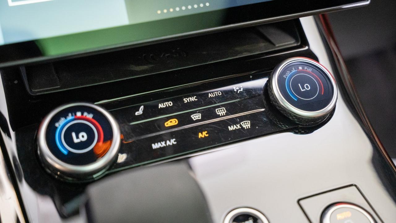 2023 Land Rover Range Rover Sport SE Dynamic w/ Hot & Cold Climate, Upgraded Interior Packages Franklin TN