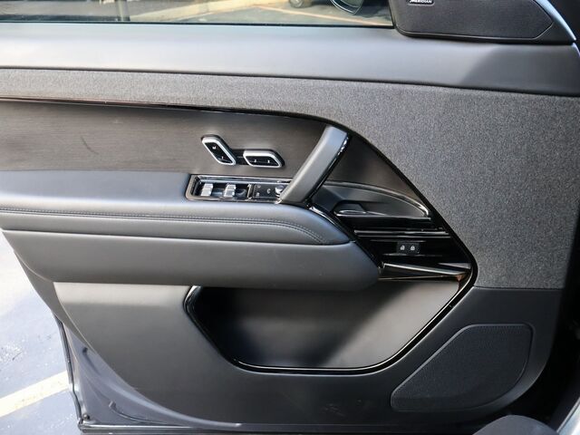 2023 Land Rover Range Rover Sport SE Oshkosh WI