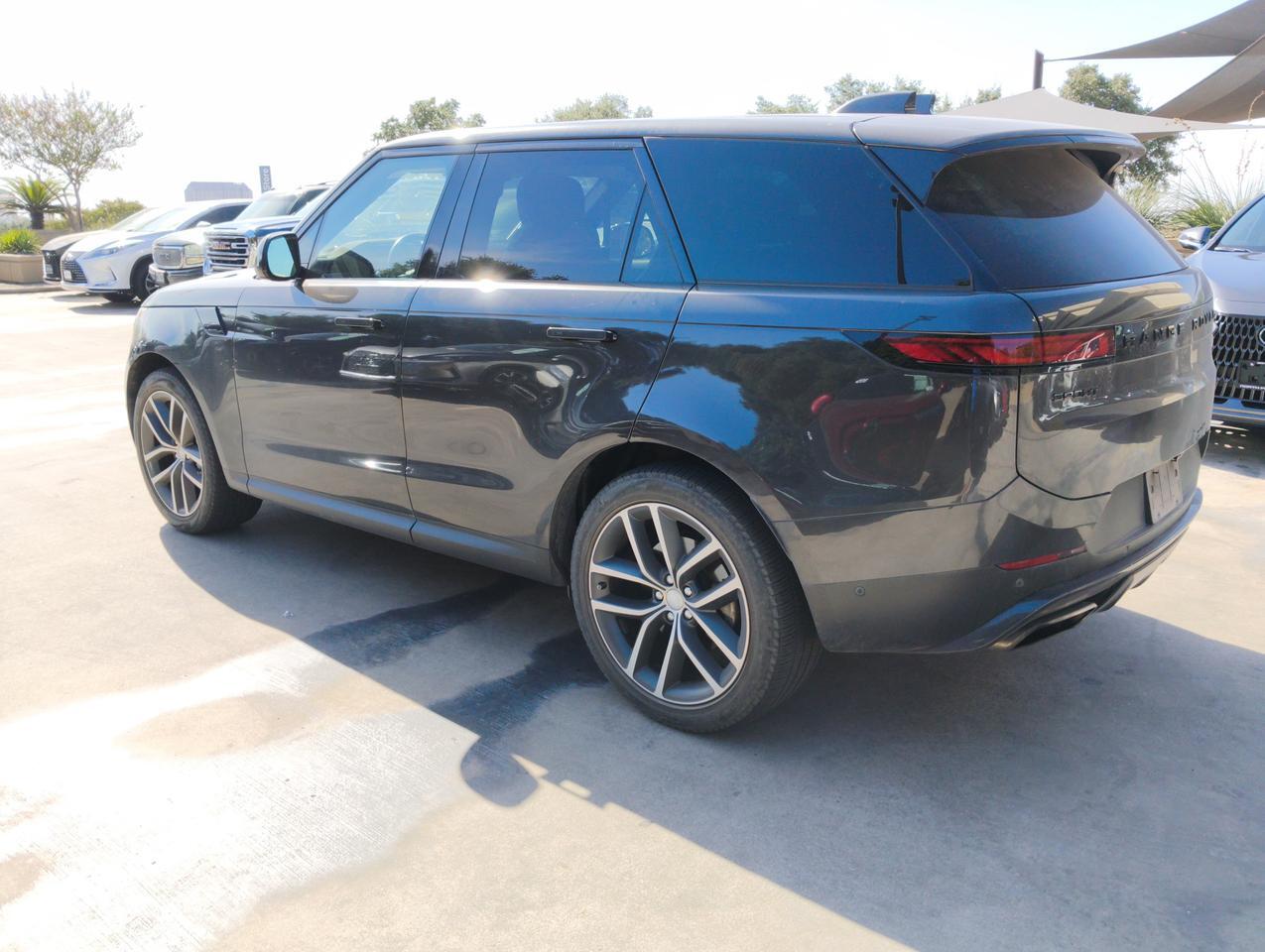 2023 Land Rover Range Rover Sport SE