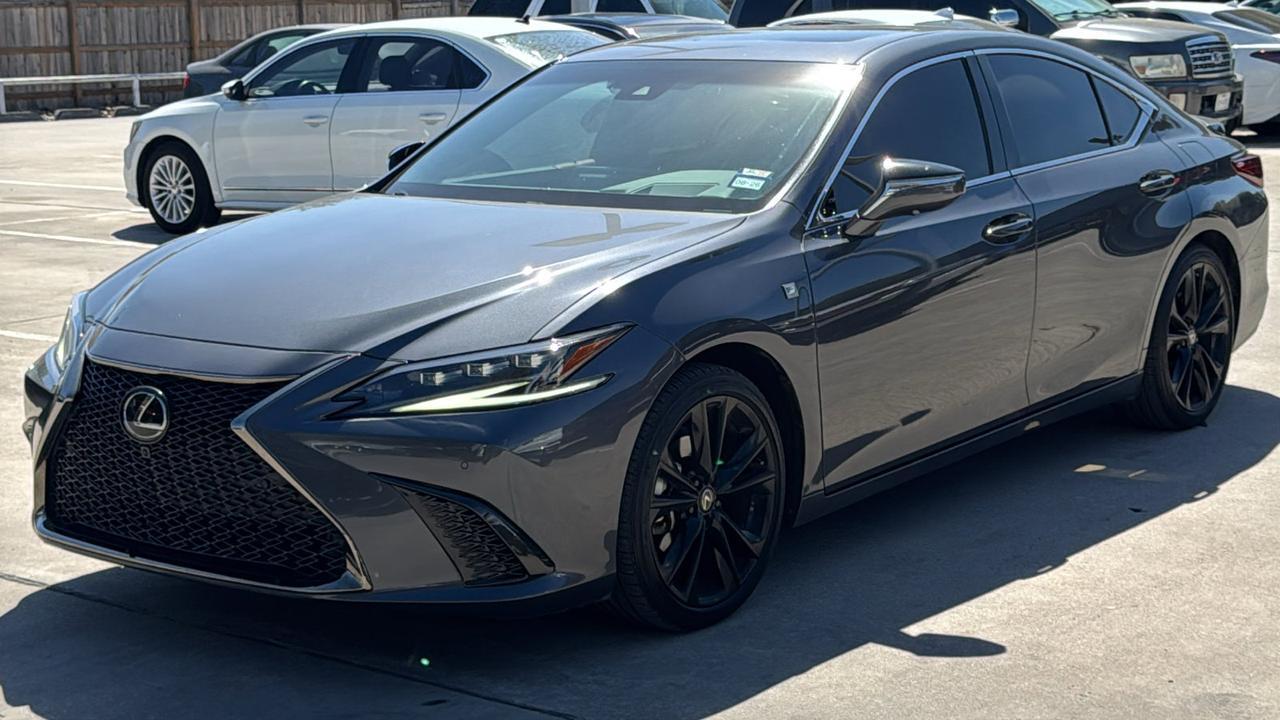 2023 Lexus ES