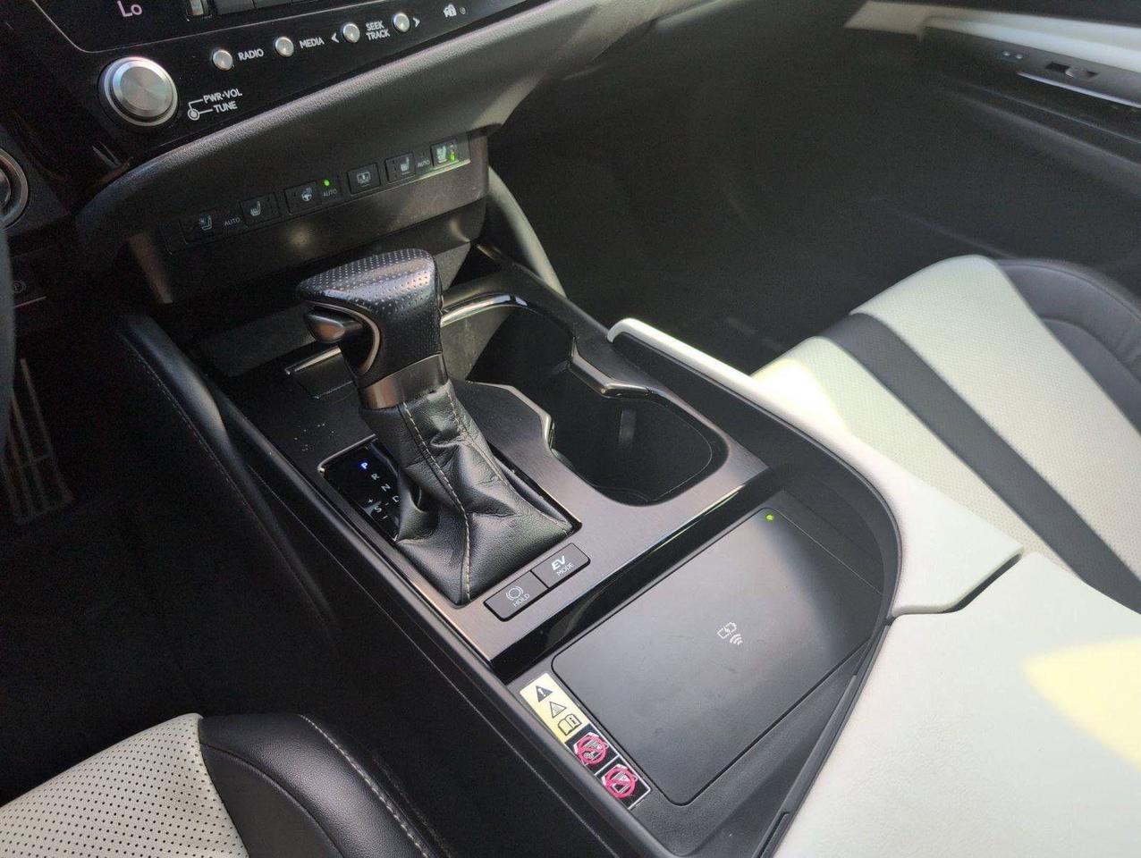 2023 Lexus ES 300h F SPORT Handling San Antonio TX