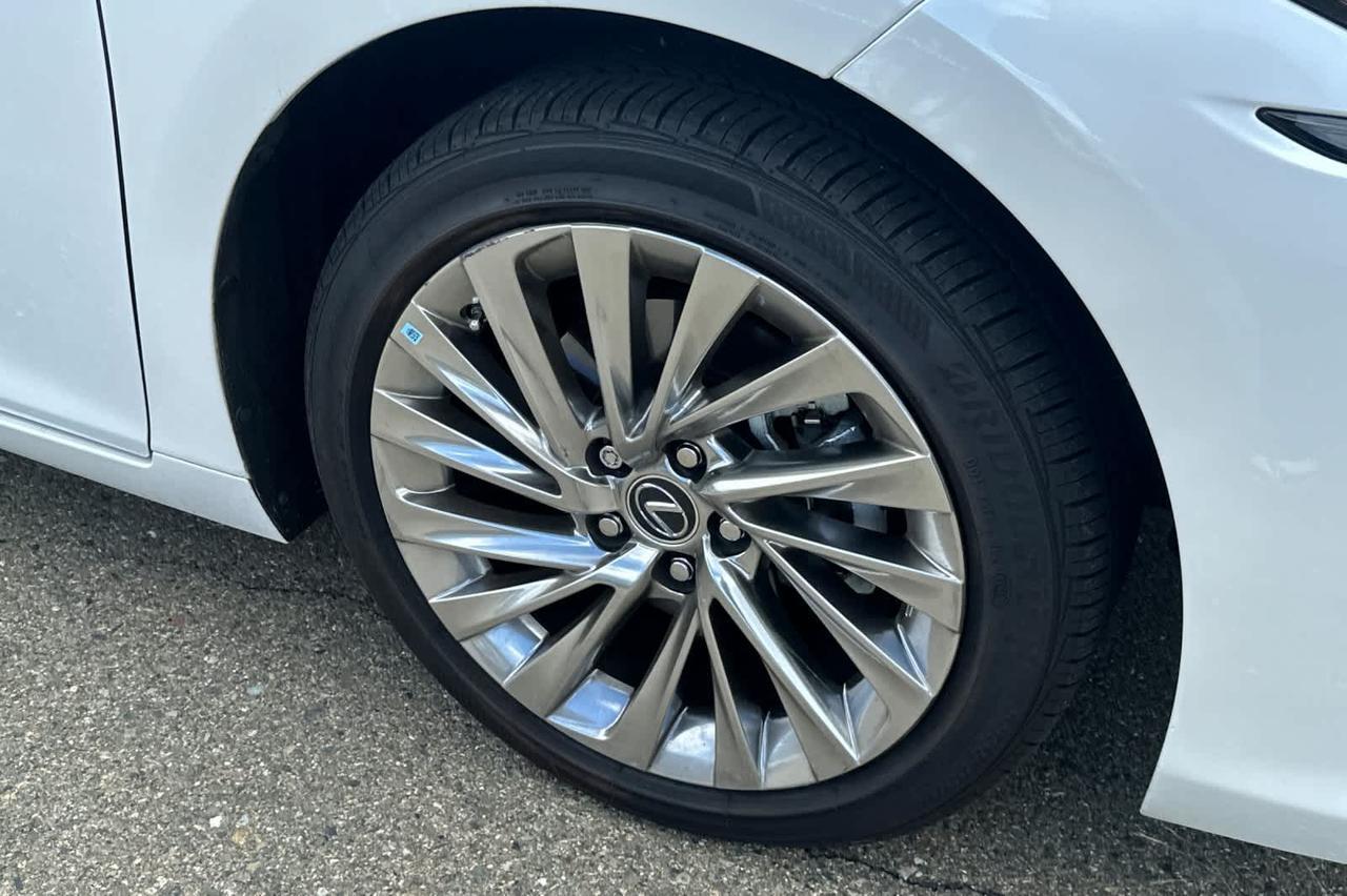 2023 Lexus ES 300h Luxury Roseville CA