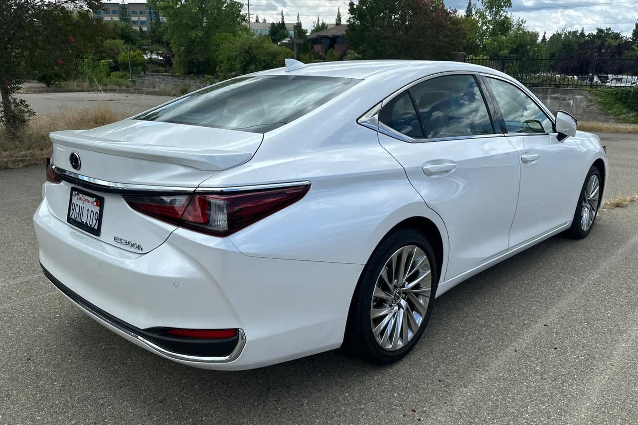 2023 Lexus ES 300h Luxury Roseville CA
