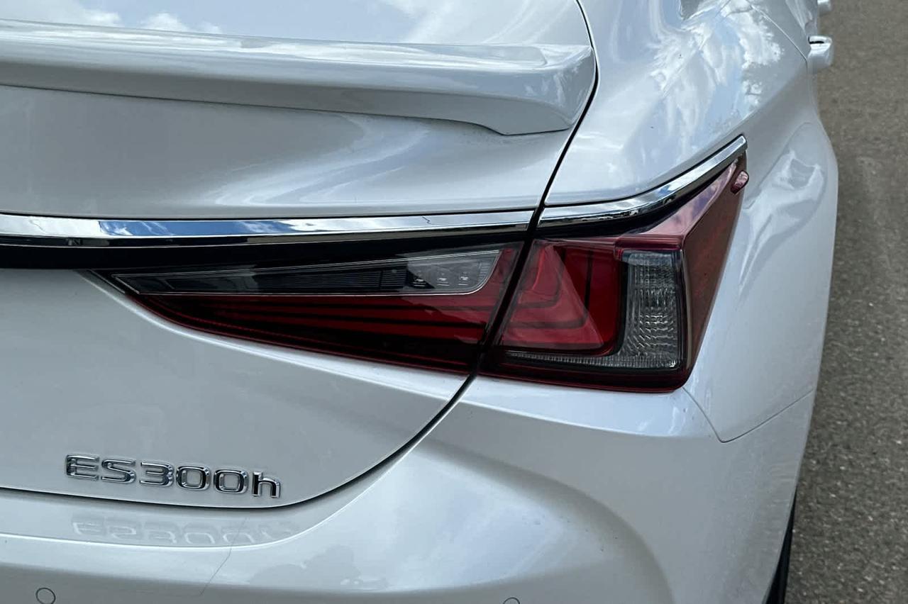 2023 Lexus ES 300h Luxury Roseville CA