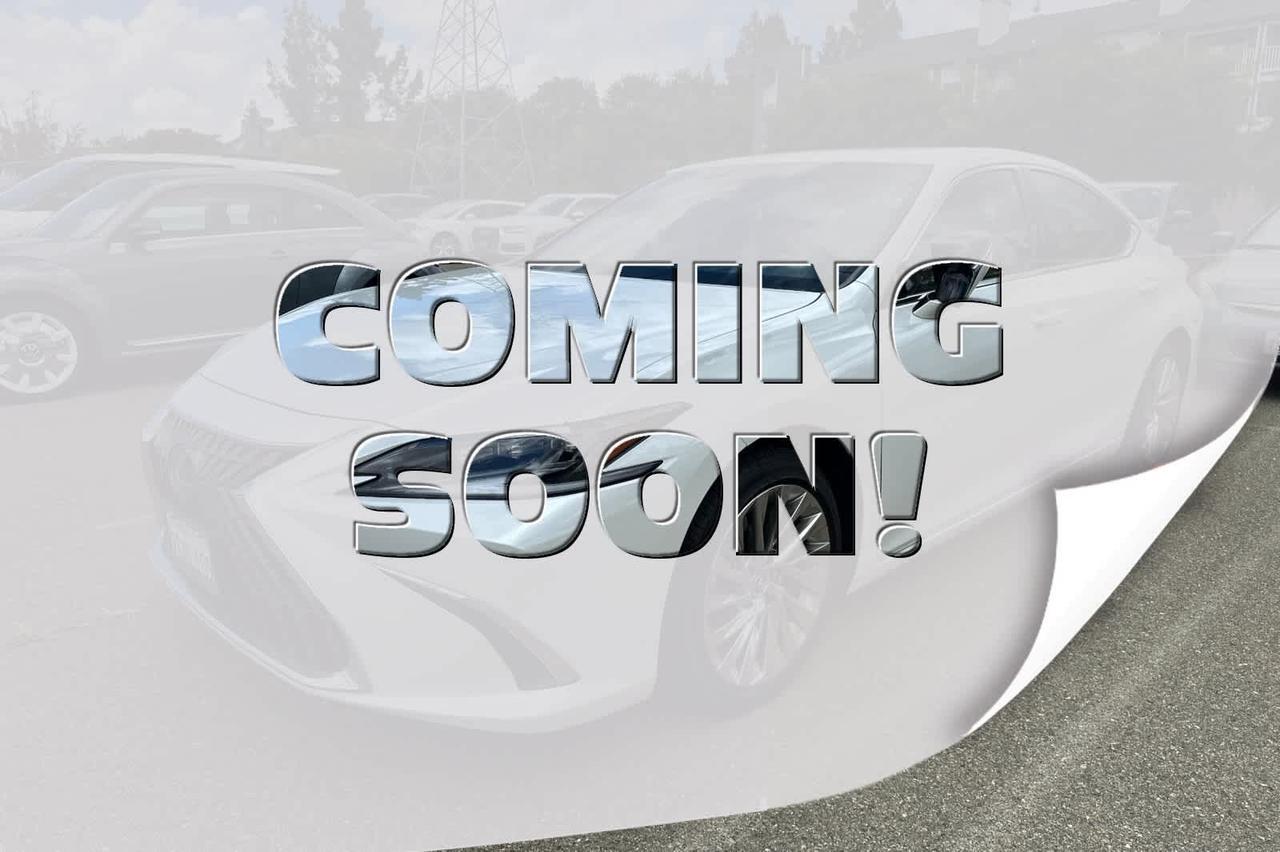2023 Lexus ES 300h Luxury