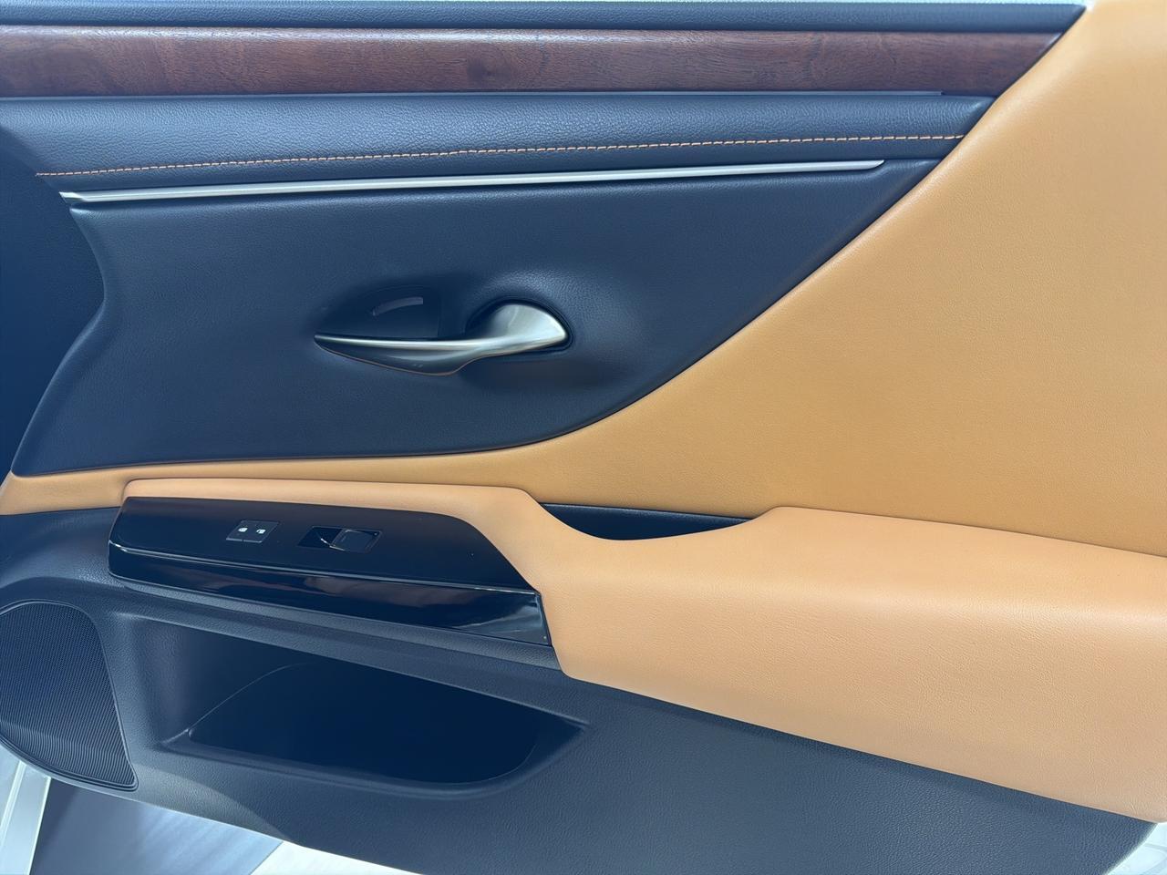 2023 Lexus ES 300h Luxury Annapolis MD