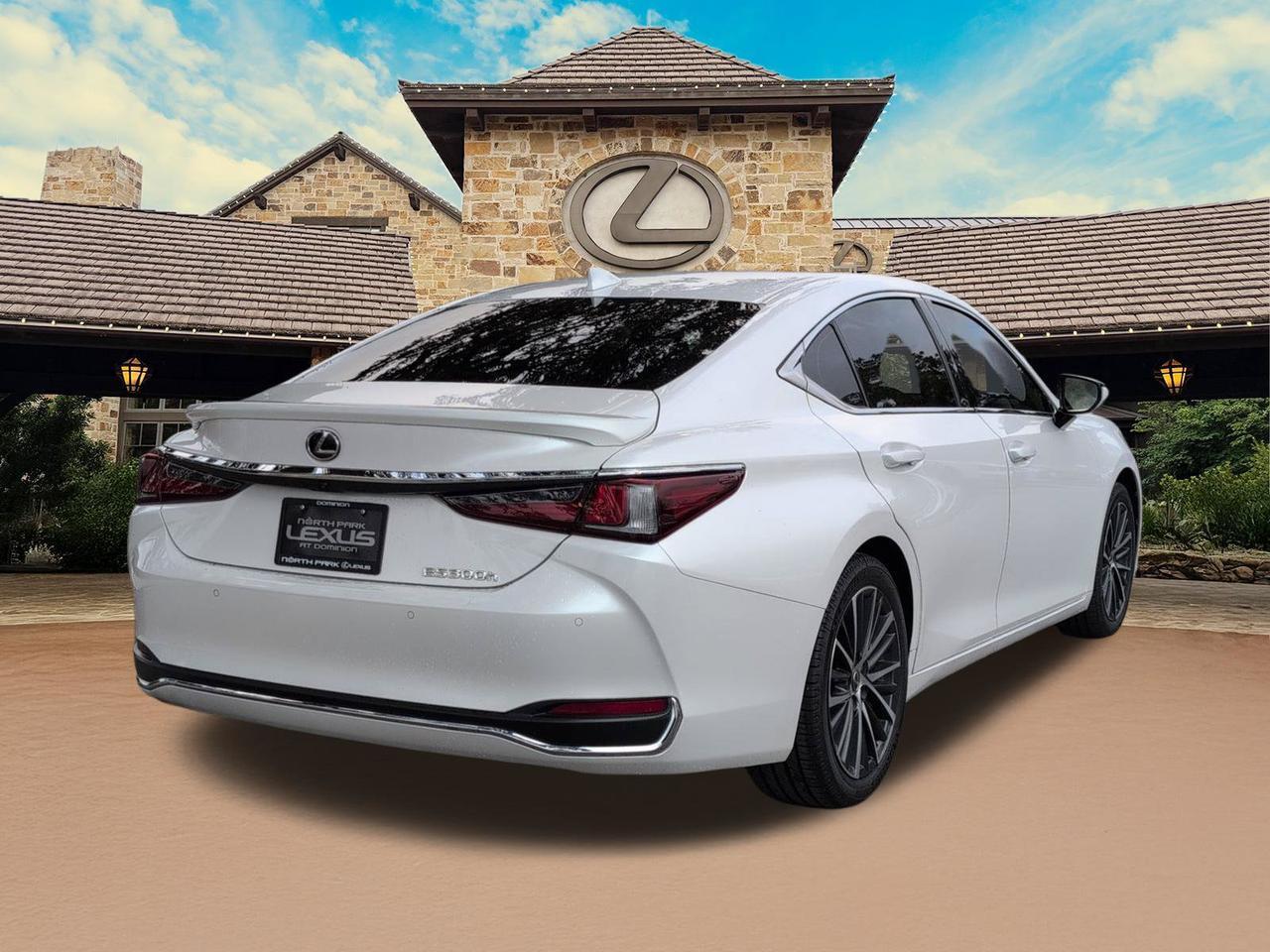 2023 Lexus ES 300h