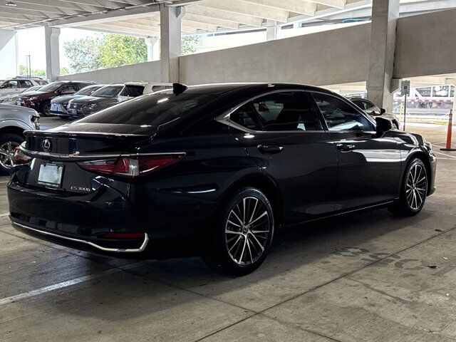 2023 Lexus ES 300h San Antonio TX
