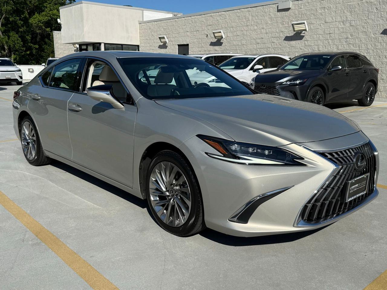 2023 Lexus ES