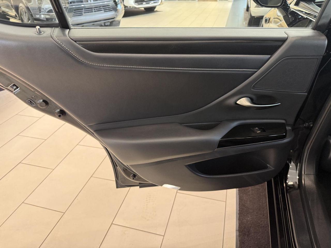2023 Lexus ES 300h Annapolis MD