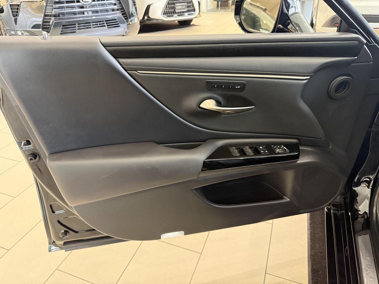 2023 Lexus ES 300h Annapolis MD