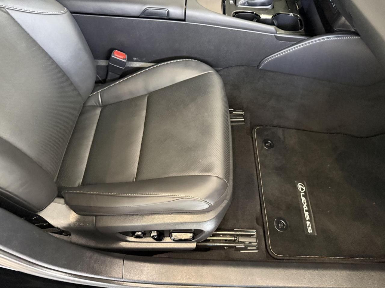 2023 Lexus ES 300h Annapolis MD
