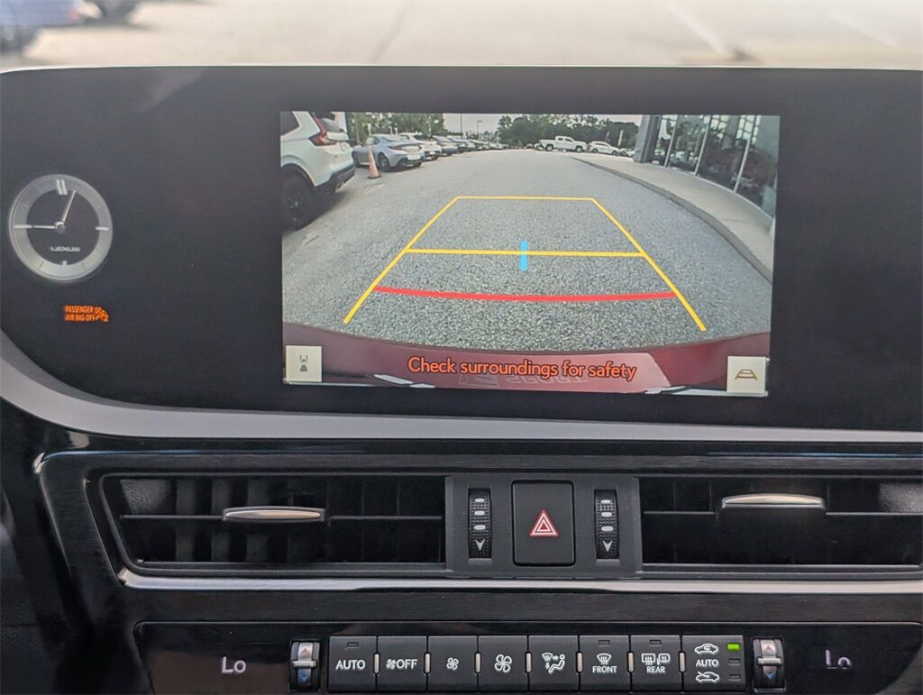 2023 Lexus ES 300h