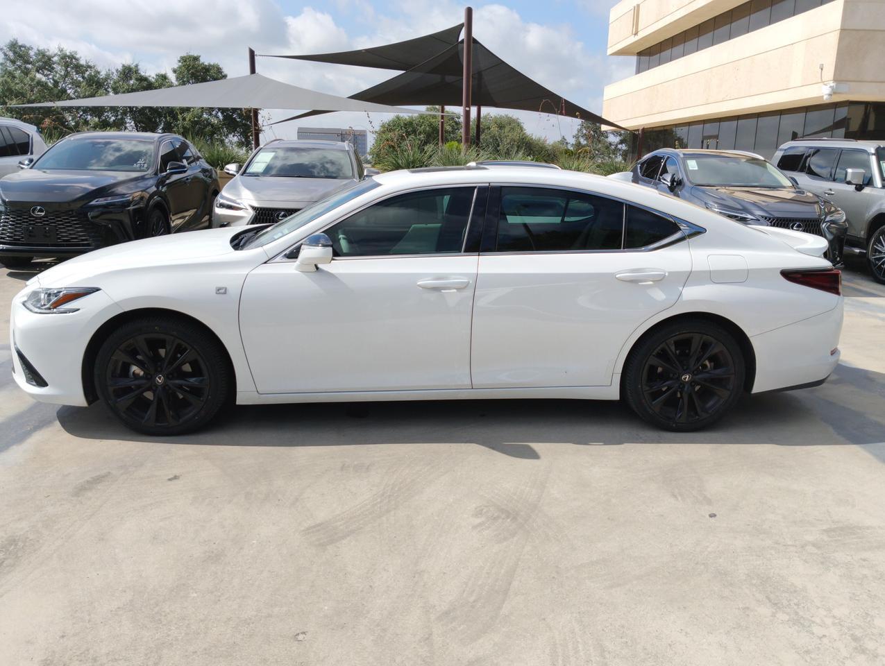 2023 Lexus ES