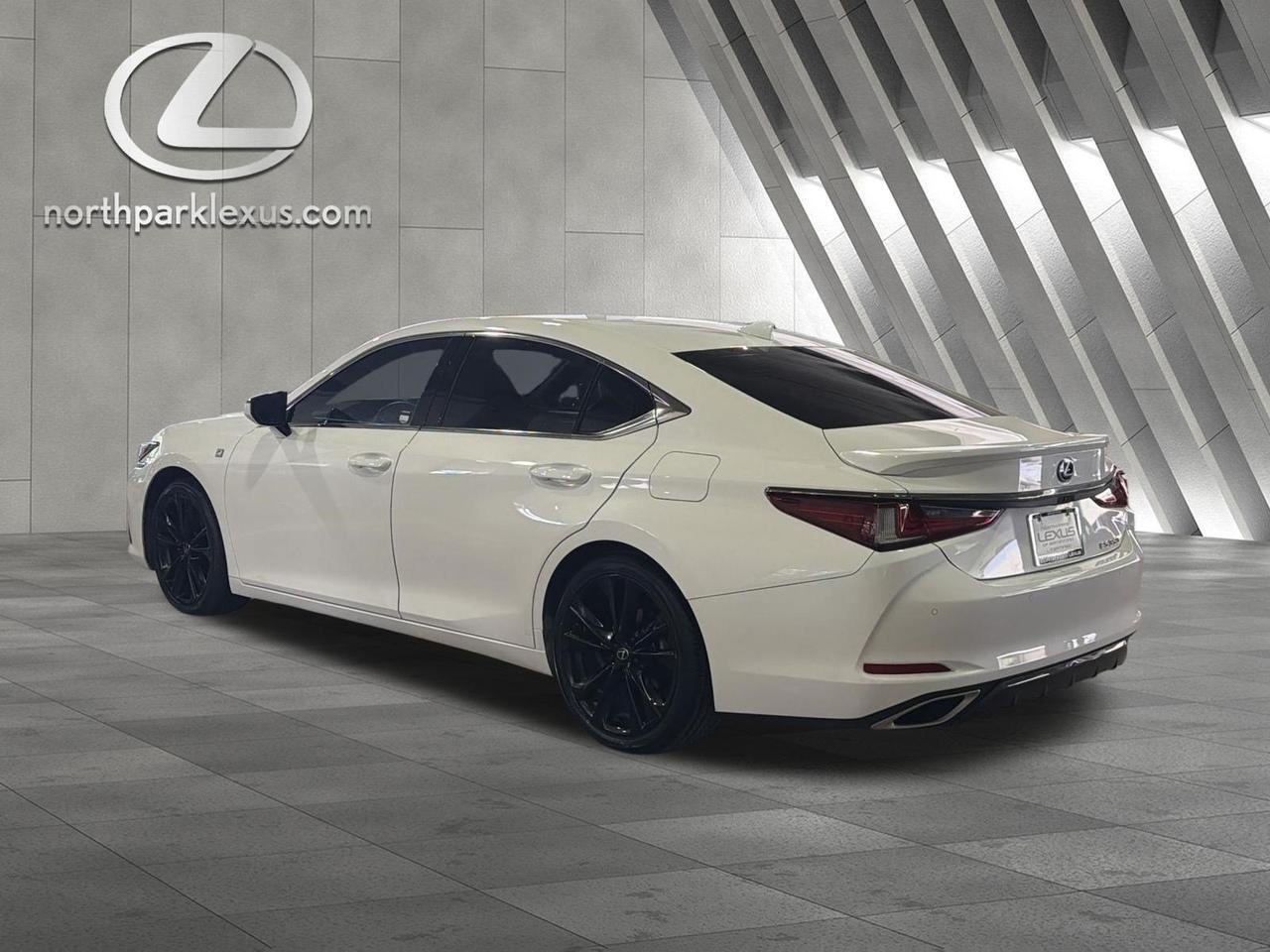 2023 Lexus ES 350 F SPORT Handling