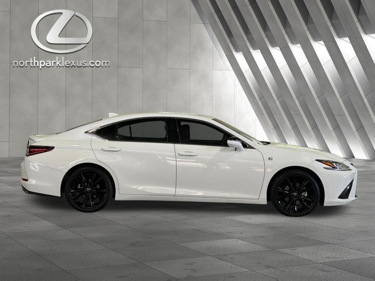 2023 Lexus ES 350 F SPORT Handling