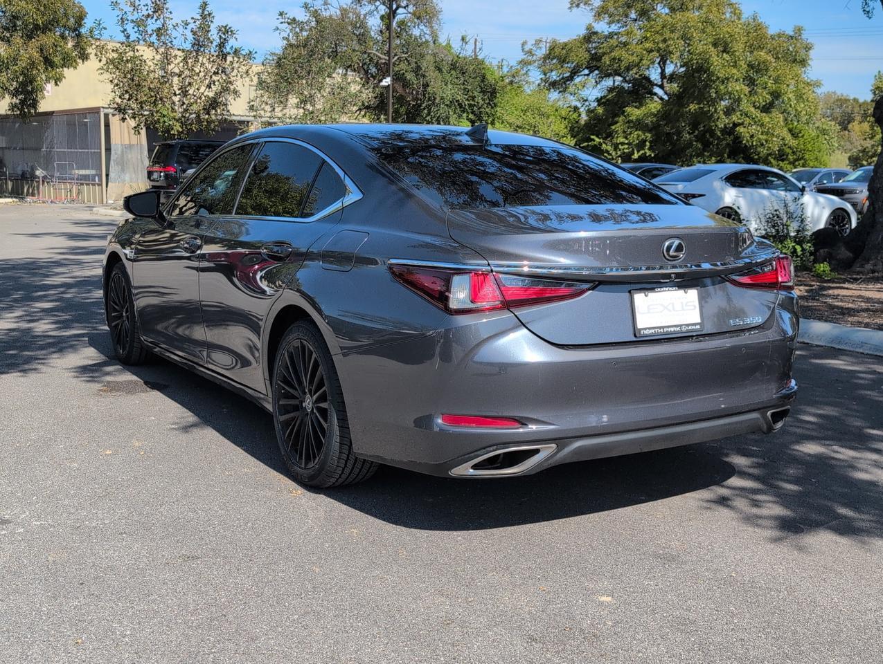 2023 Lexus ES 350