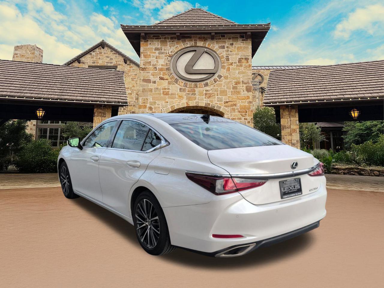 2023 Lexus ES 350
