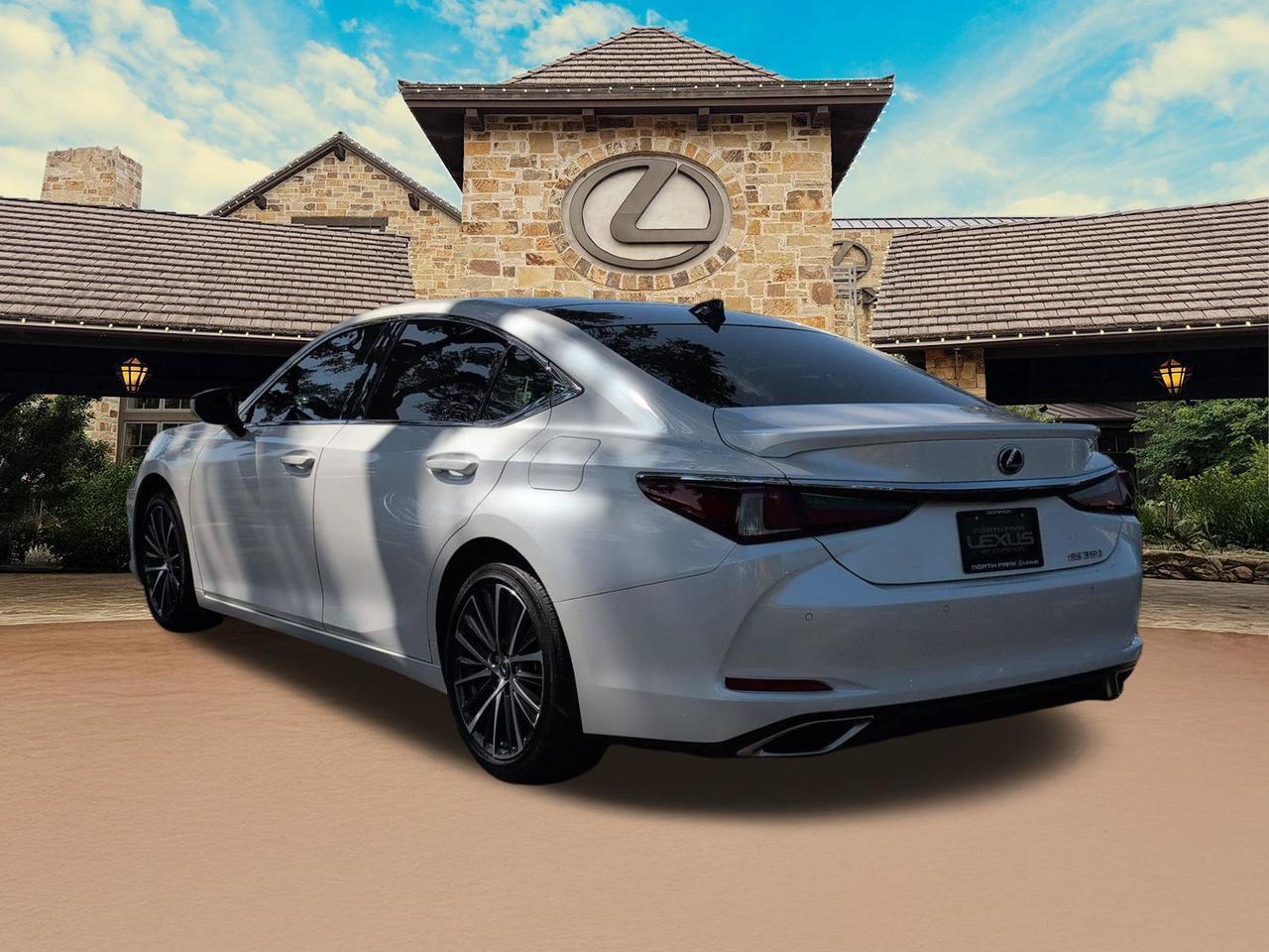 2023 Lexus ES 350