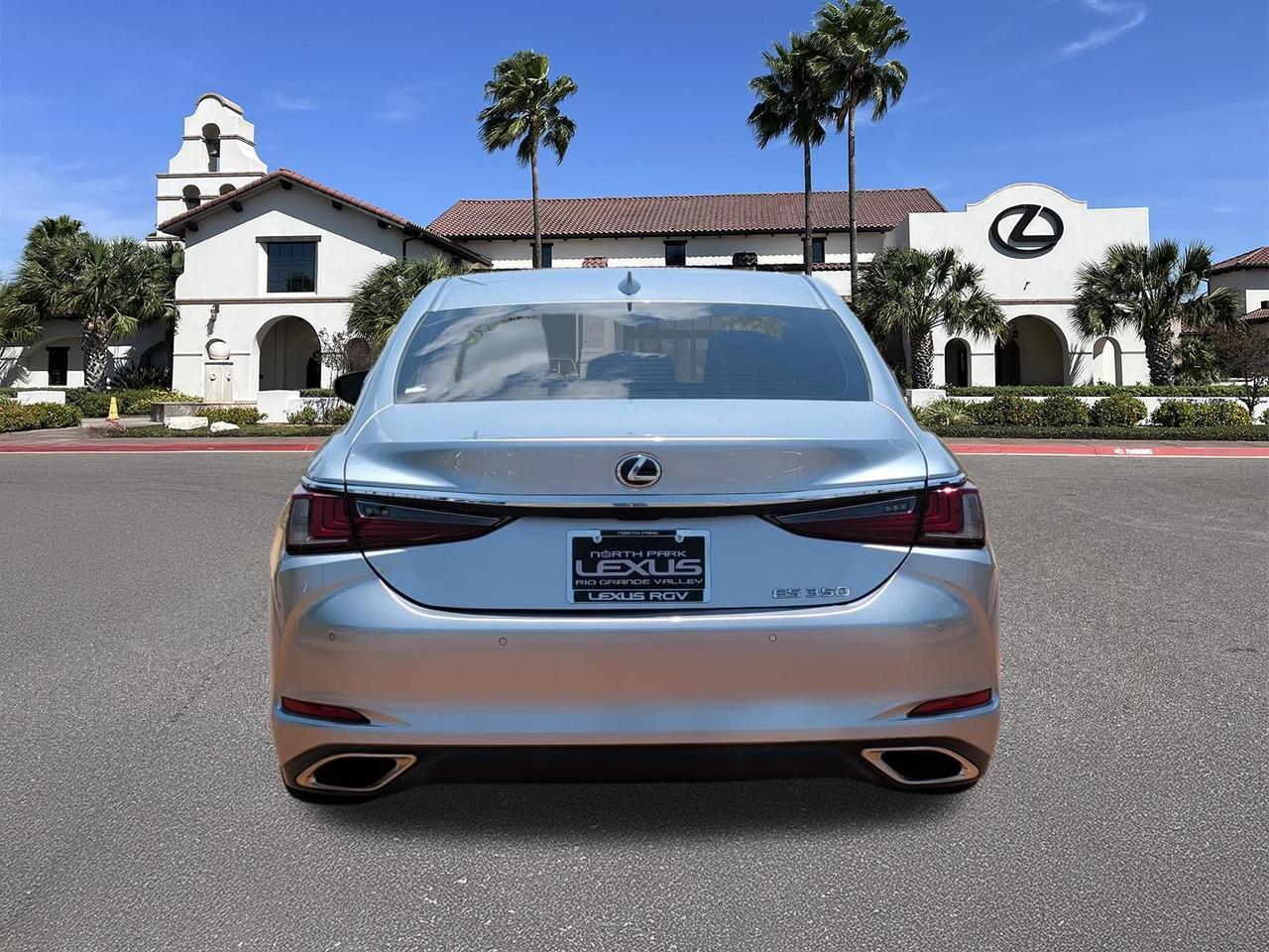 2023 Lexus ES 350