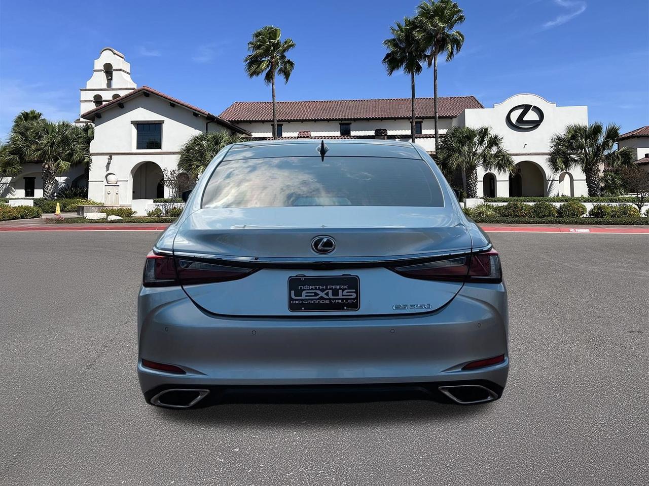 2023 Lexus ES 350