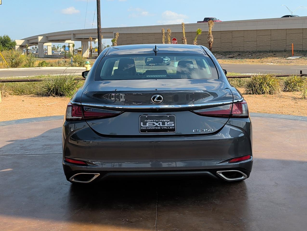 2023 Lexus ES 350