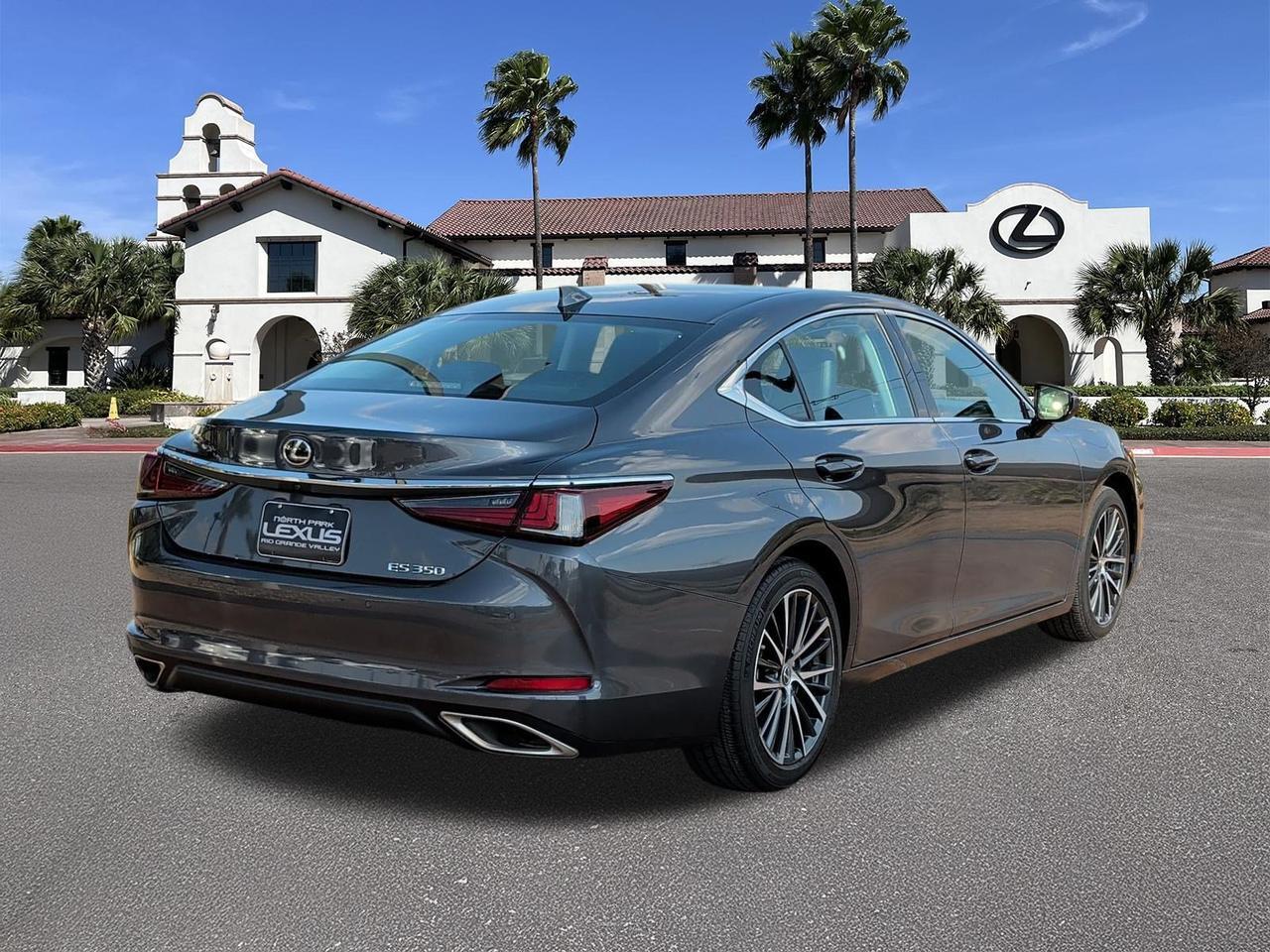 2023 Lexus ES 350