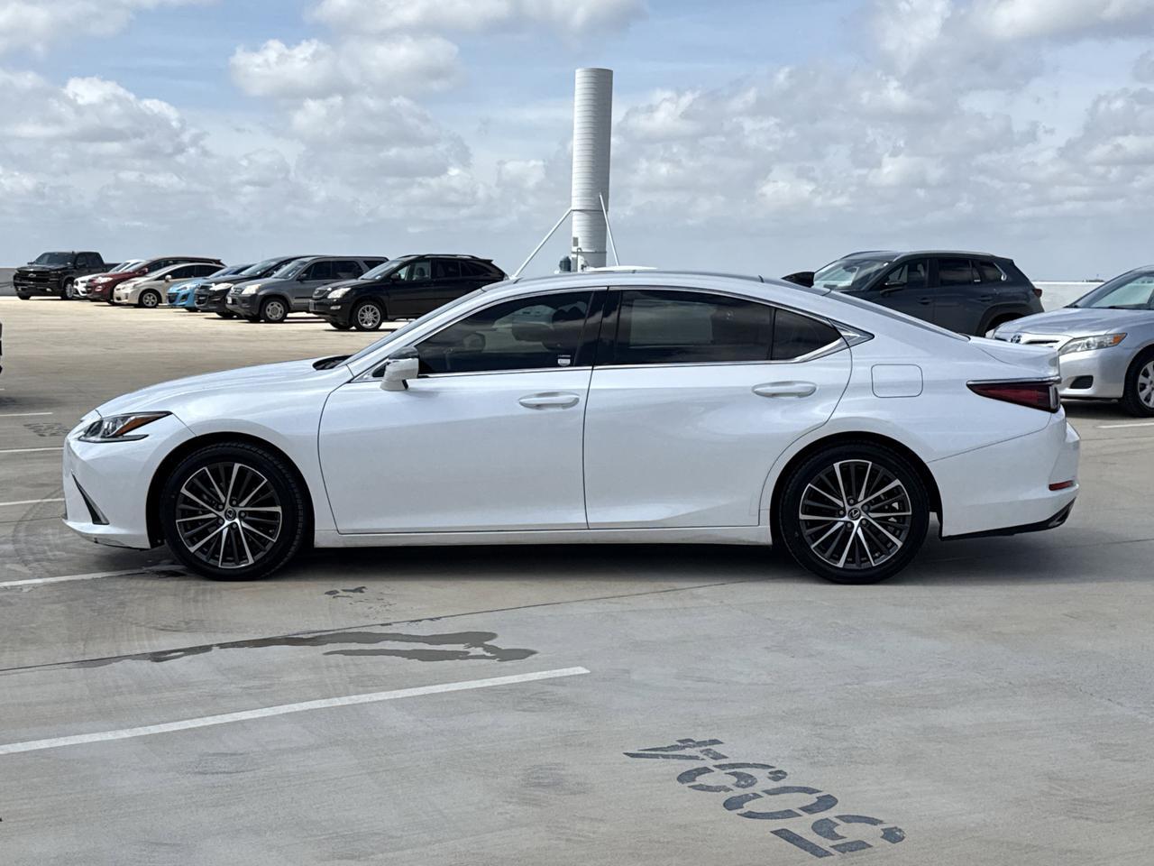 2023 Lexus ES 350