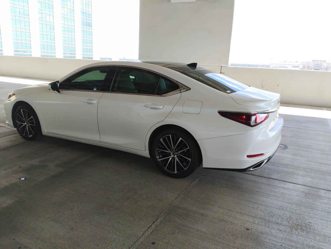 2023 Lexus ES 350