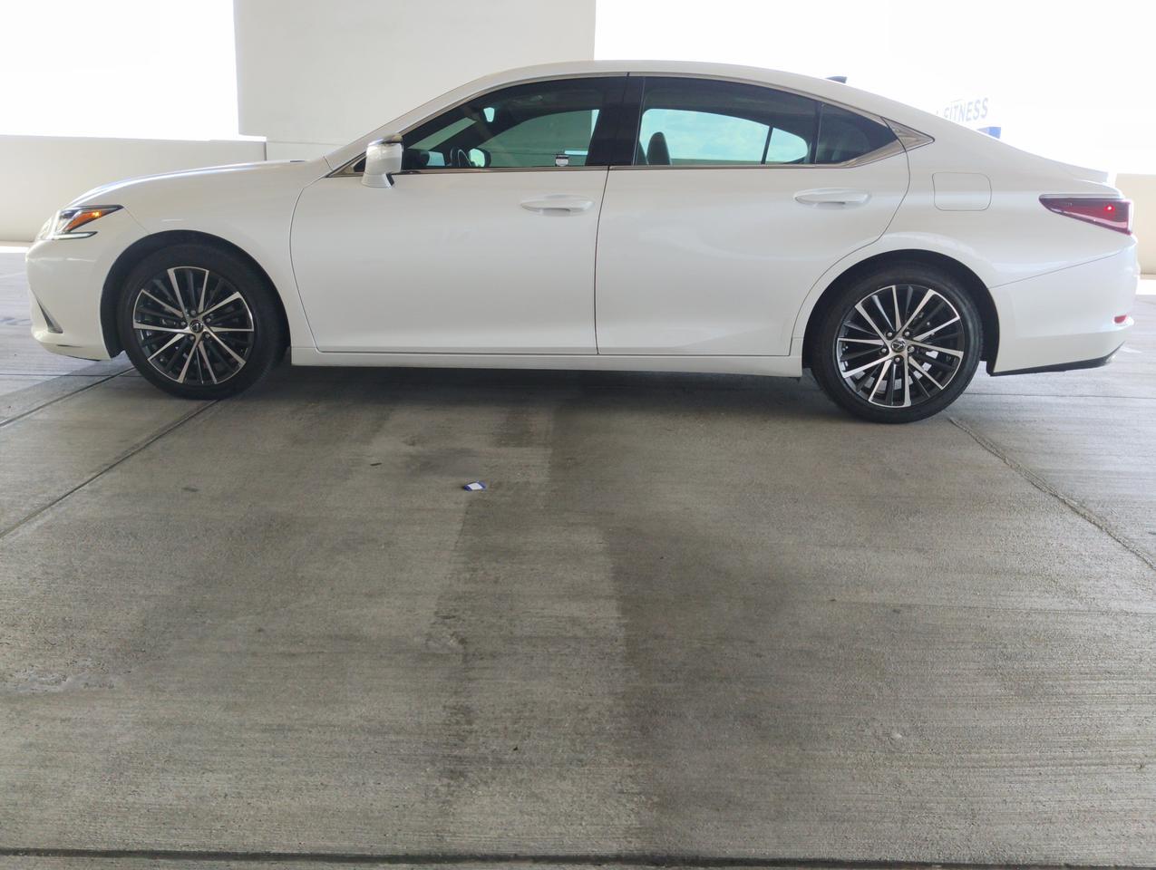 2023 Lexus ES 350