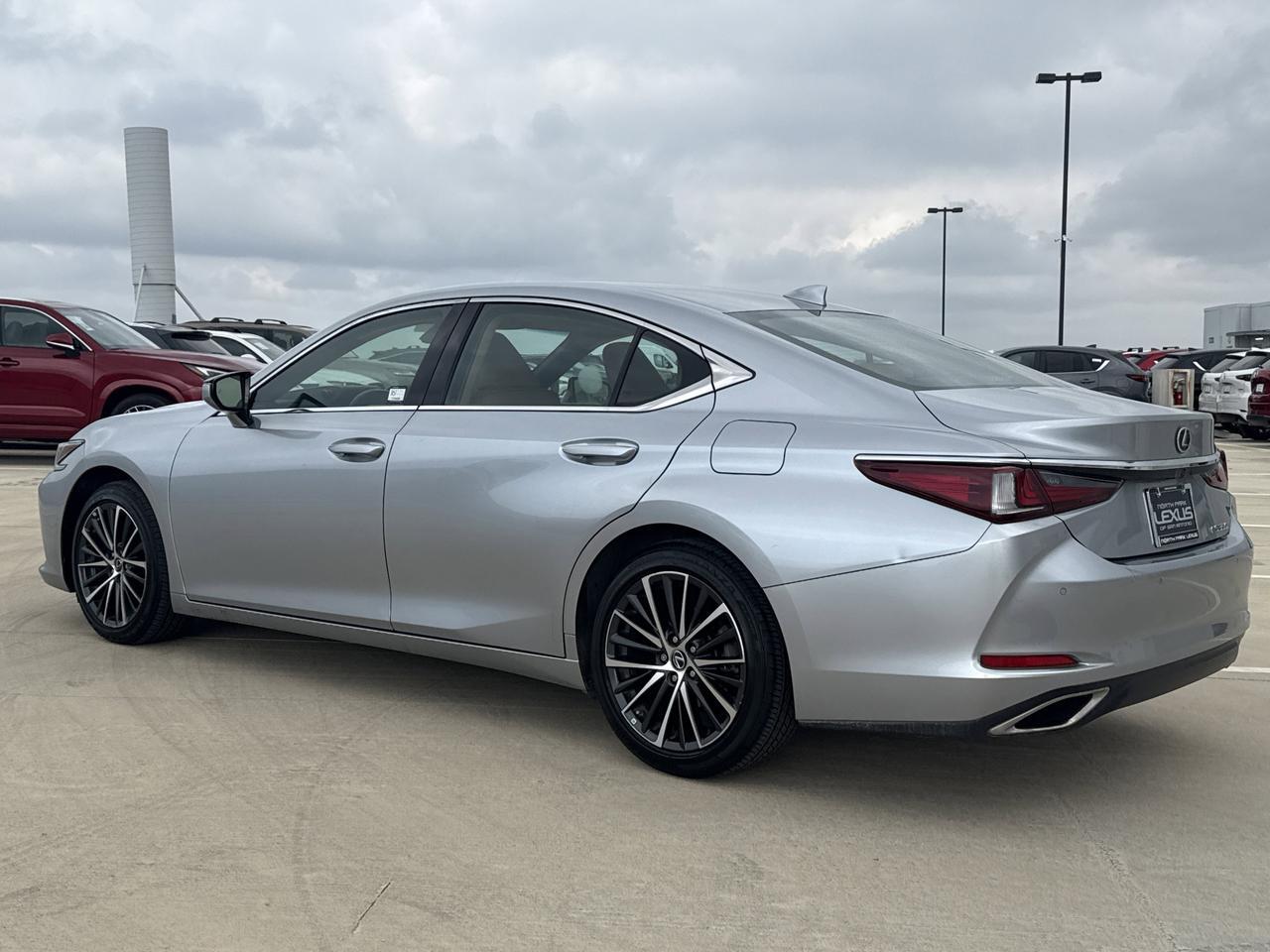 2023 Lexus ES 350