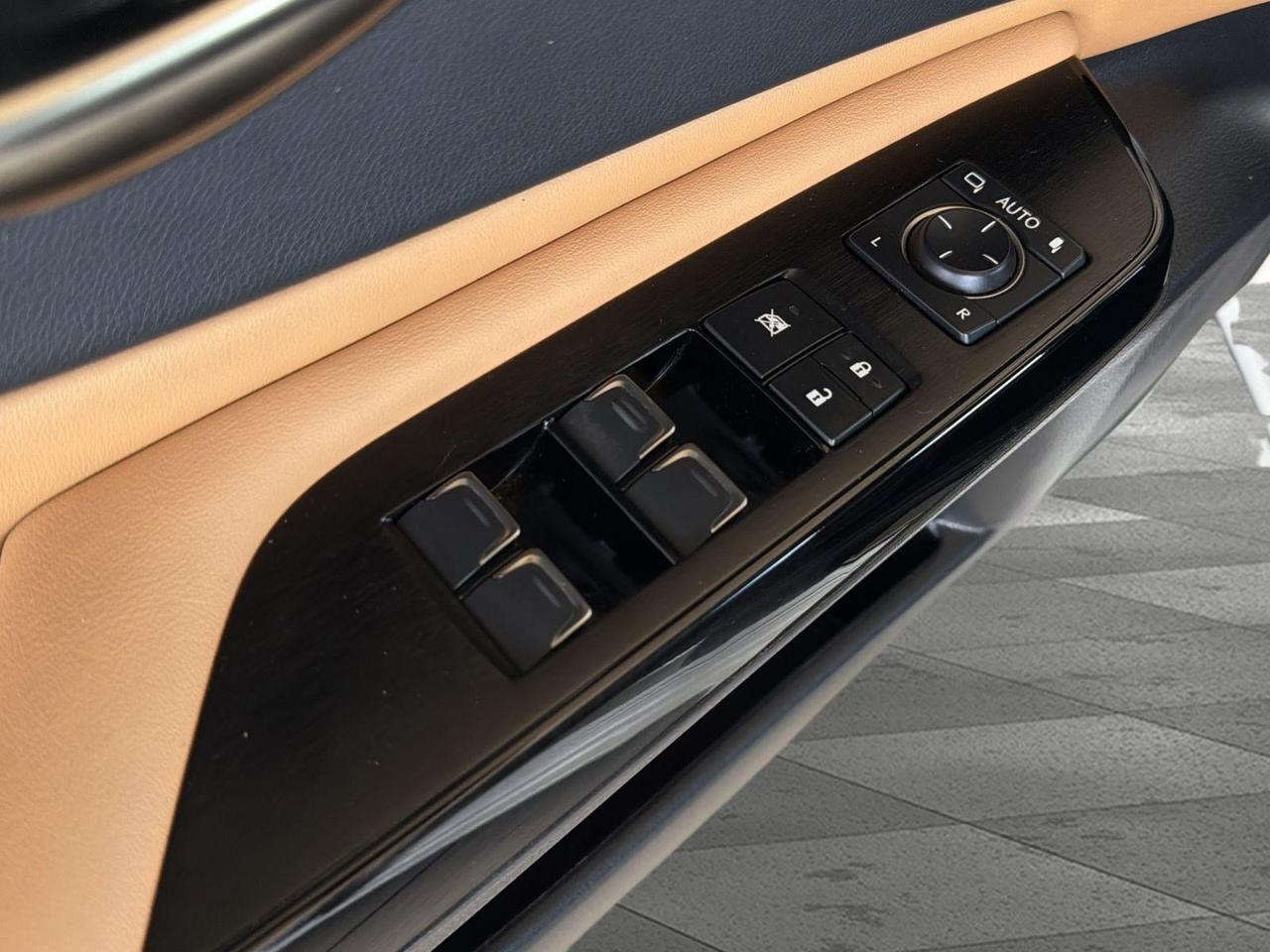 2023 Lexus ES 350 San Antonio TX
