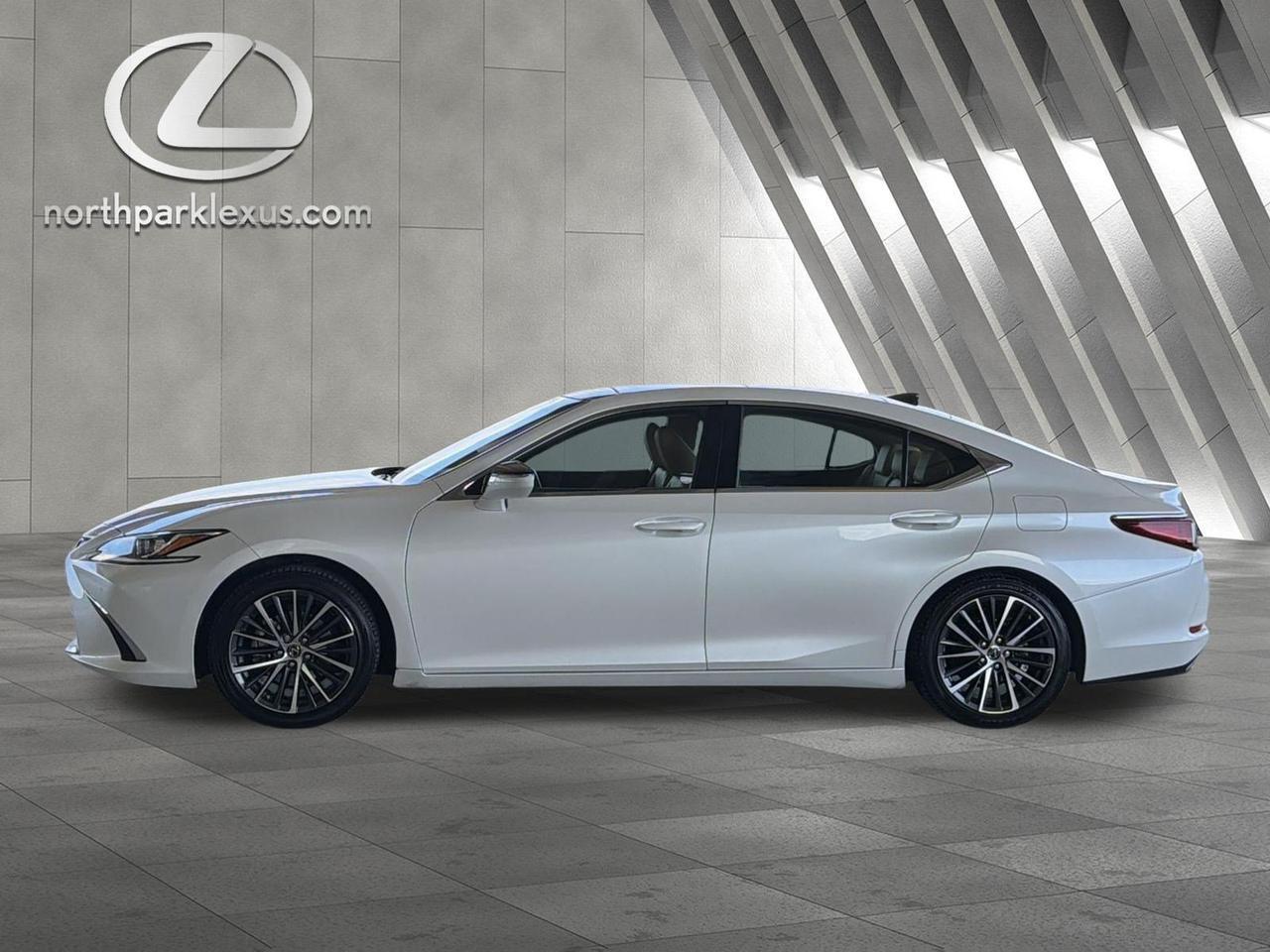 2023 Lexus ES
