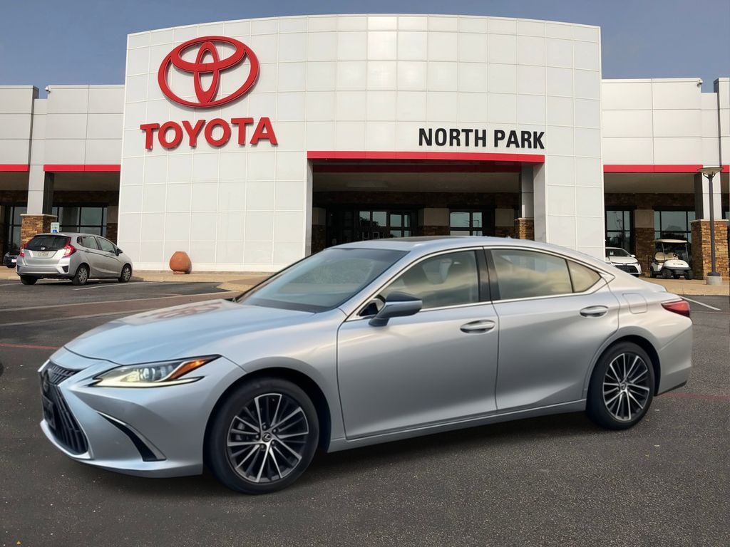 2023 Lexus ES