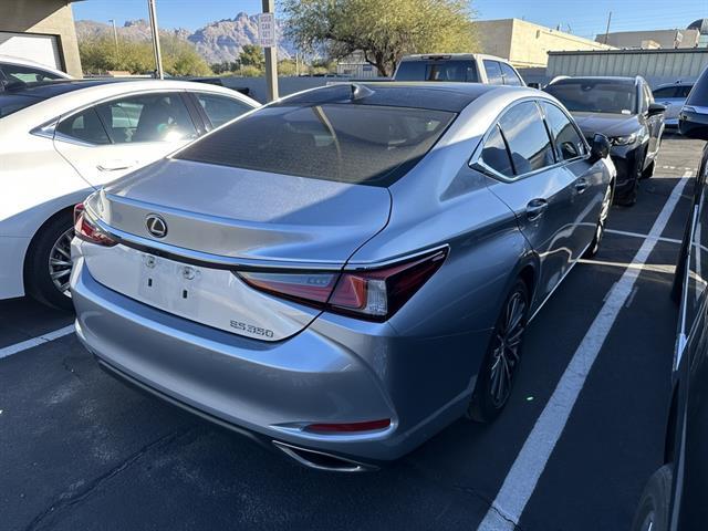 2023 Lexus ES Premium