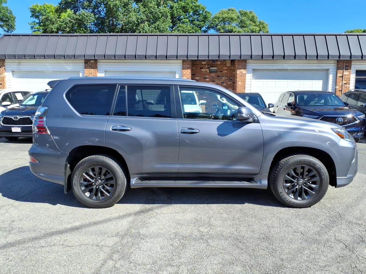 2023 Lexus GX 460 Base