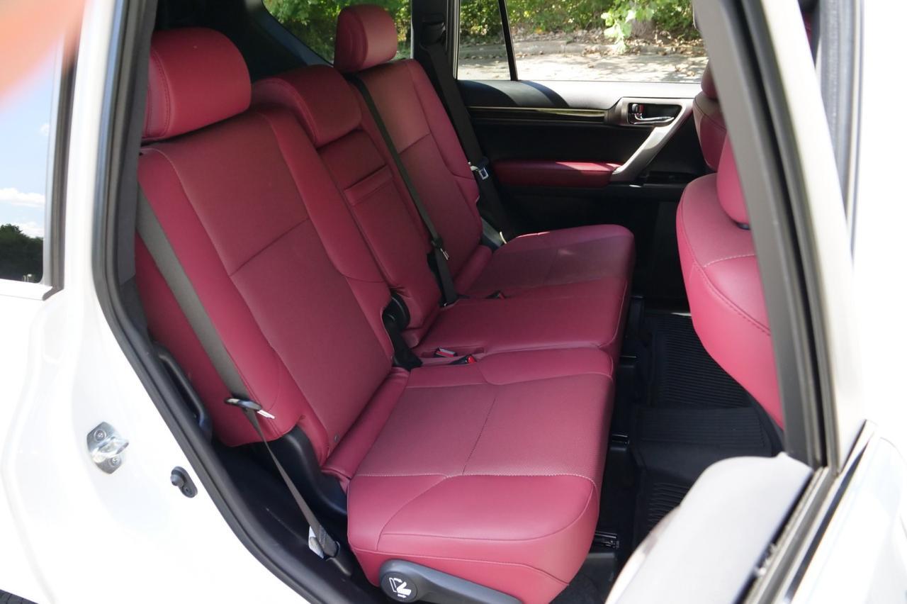 2023 Lexus GX 460 Premium AWD / 4.6L V8 / NAV / Third Row! Lincolnton NC