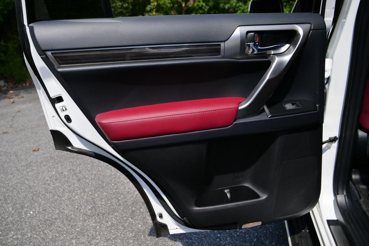 2023 Lexus GX 460 Premium AWD / 4.6L V8 / NAV / Third Row! Lincolnton NC